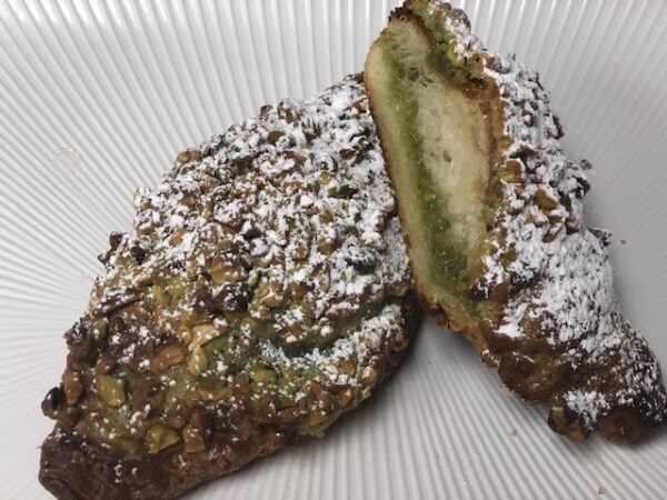 pistachio croissant