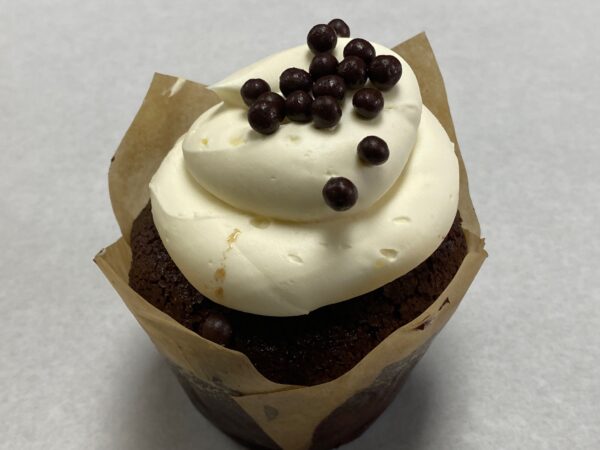 Try Potomac Sweets' Chocolate Vanilla cupcakes! Order online!