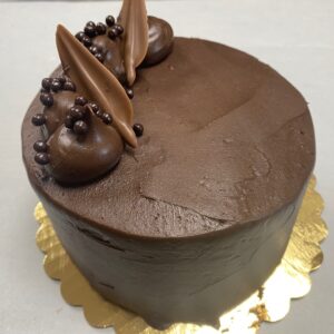 Taste Potomac Sweet's chocolate fudge cake. Order online now!