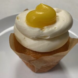 Try Potomac Sweets' vanilla lemon cupcakes! Order online!