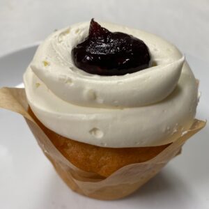 Try Potomac Sweets' vanilla raspberry cupcakes! Order online!
